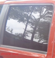 okno pravých zadních dveří - ORIGINÁLNÍ DÍL 