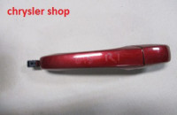 klika levých prostředních dveří