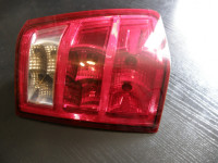 levé zadní světlo USA  /05-07/