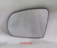 sklo levého zrcátka /14-16/