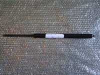 vzpěra zadních pátých dveří /08-10/