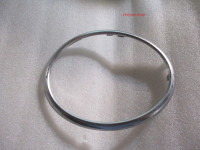 rámeček reproduktoru pravého bočního čalounění - ORIGINÁLNÍ DÍL