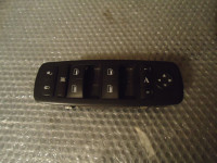 ovládání levých předních dveří EU - ORIGINÁLNÍ DÍL 