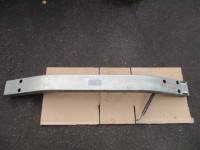 výztuha předního nárazníku - ORIGINÁLNÍ DÍL