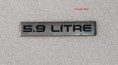 nápis 5.9 LITRE - ORIGINÁLNÍ DÍL